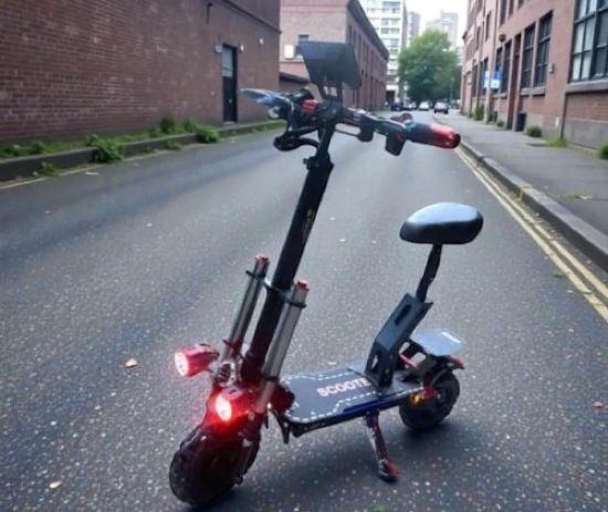 صورة سكوتر الوحش مدرع محركين 3000 واط